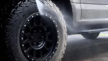 How to Clean Car Tires